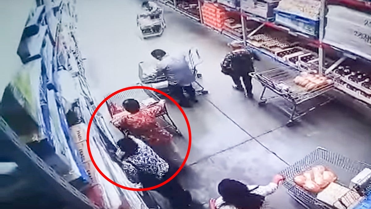 VIDEO Cuídate de los 'montachoques'... ¡también en el supermercado!