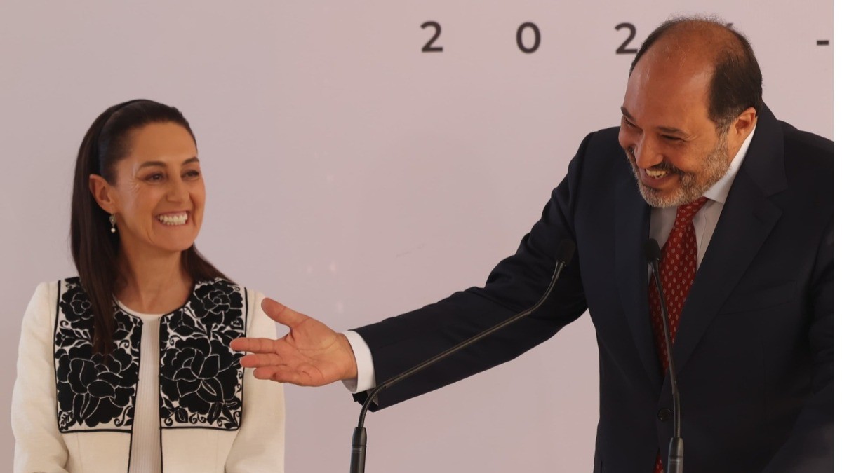 Va Cárdenas Batel a Oficina de la Presidencia