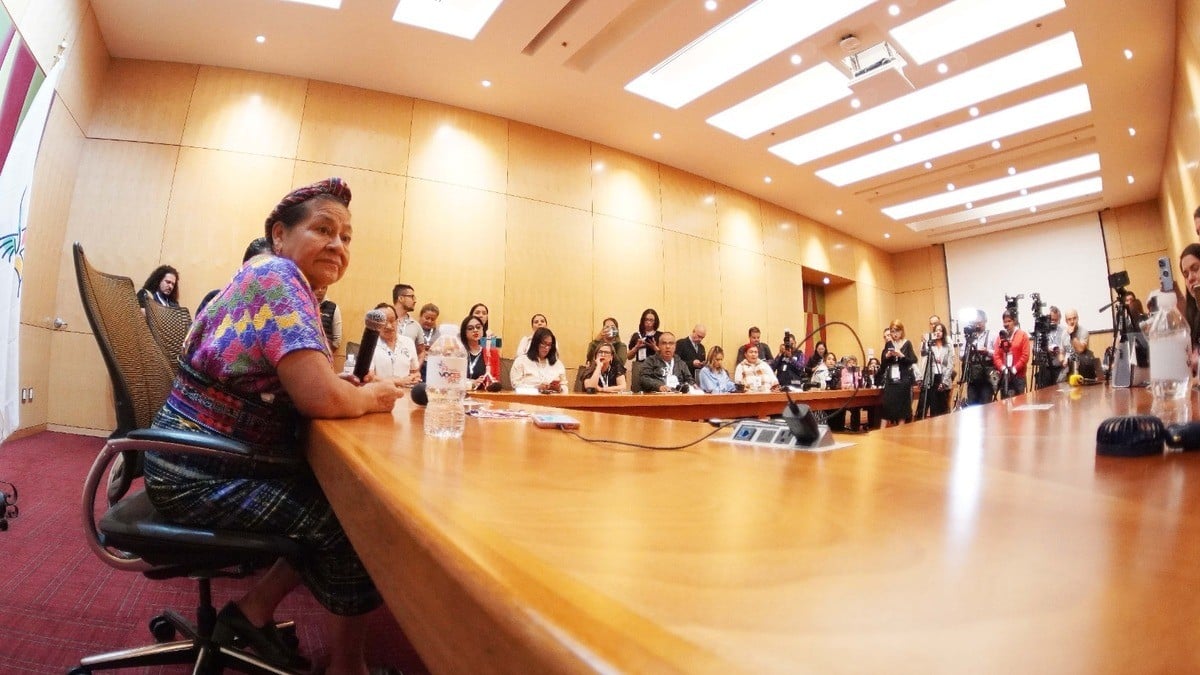 Rigoberta Menchú pide desenmascarar a los narcoestados y dar soluciones reales