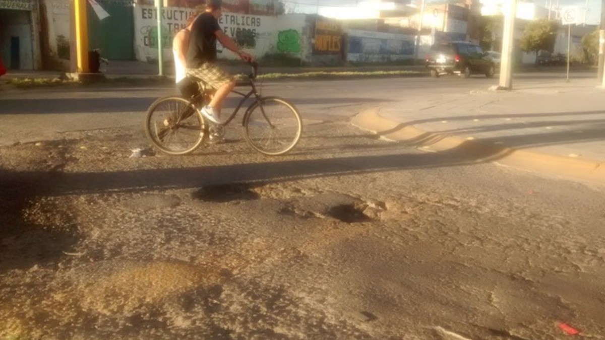 ¿Tu auto sufrió daños por un bache en León? El Municipio te compensa, ¡sigue estos pasos!