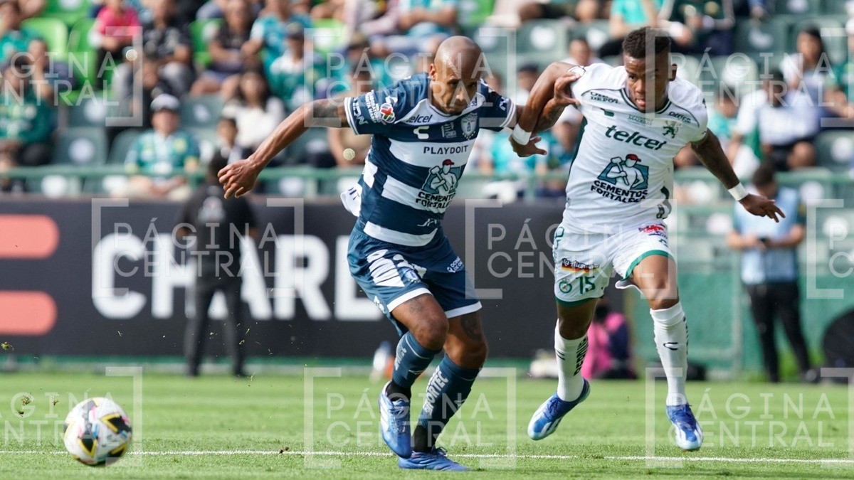 ¡Fuera Bava! León empata con Pachuca y exigen salida del DT