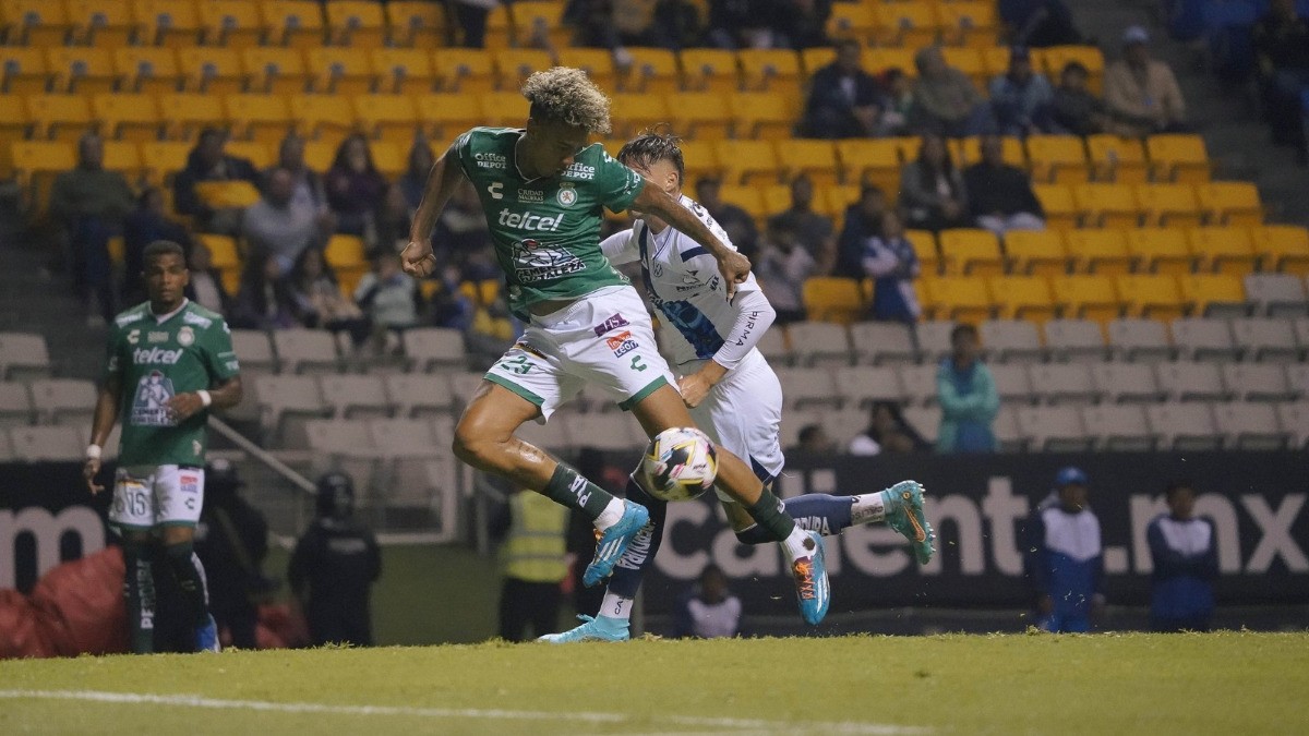 “Un delantero exuberante”: el elogio de Bava a Cádiz