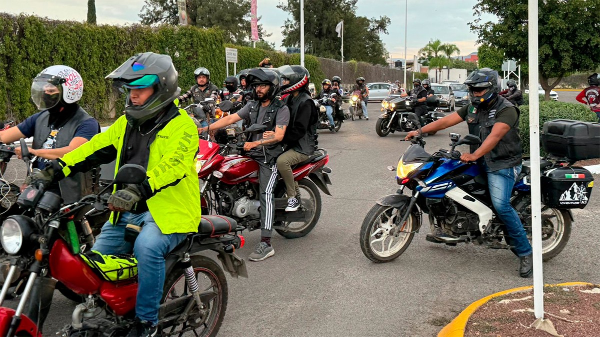 Hasta 68 motociclistas de León participarán en discusión para confinarlos a carril derecho