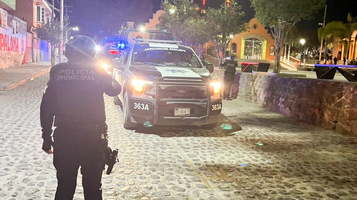 Pareja estaba desaparecida, pero los encuentran enterrados en el patio de una casa