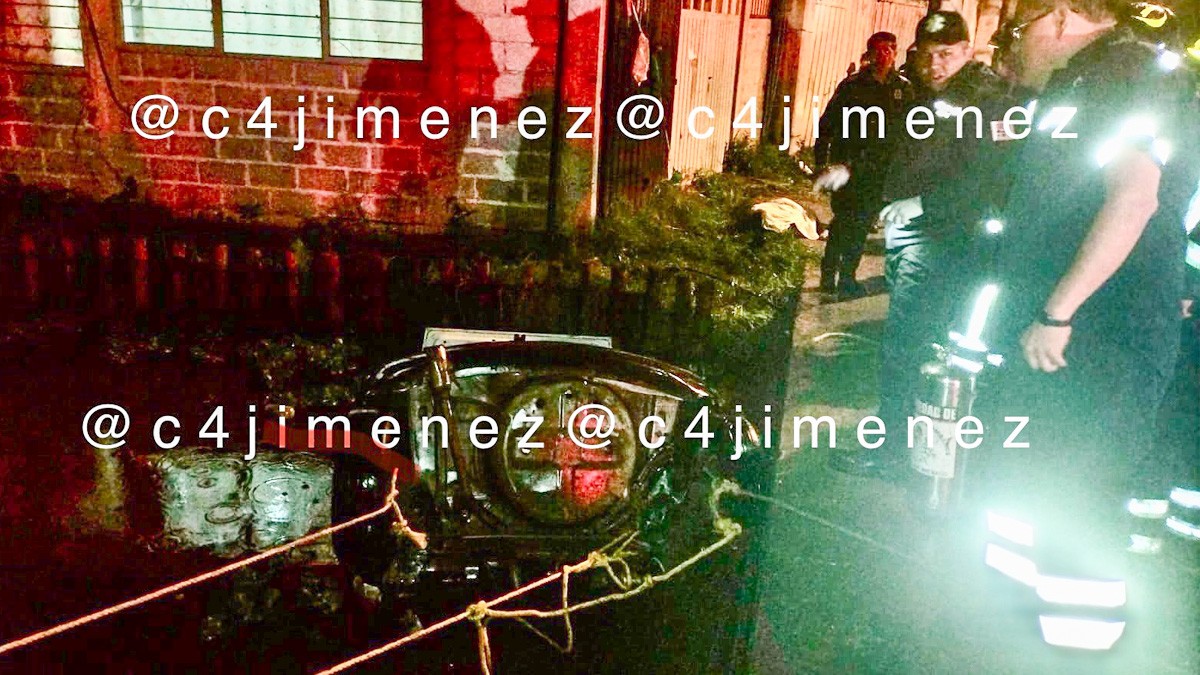 Conductor ebrio cae a un canal junto a tres mujeres; ellas murieron ahogadas