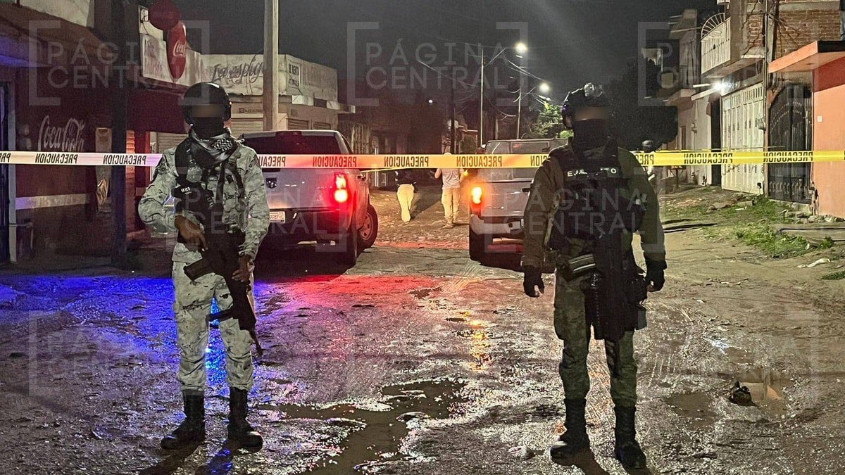 Atacan a balazos a dos personas en una calle de Valle de San Pedro; muere una