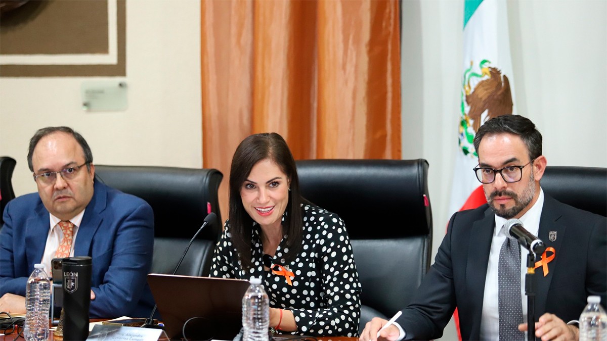 Propone Ale Gutiérrez reestructura de la administración municipal