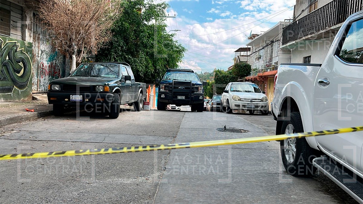 Atacan a balazos a un hombre en Chapalita
