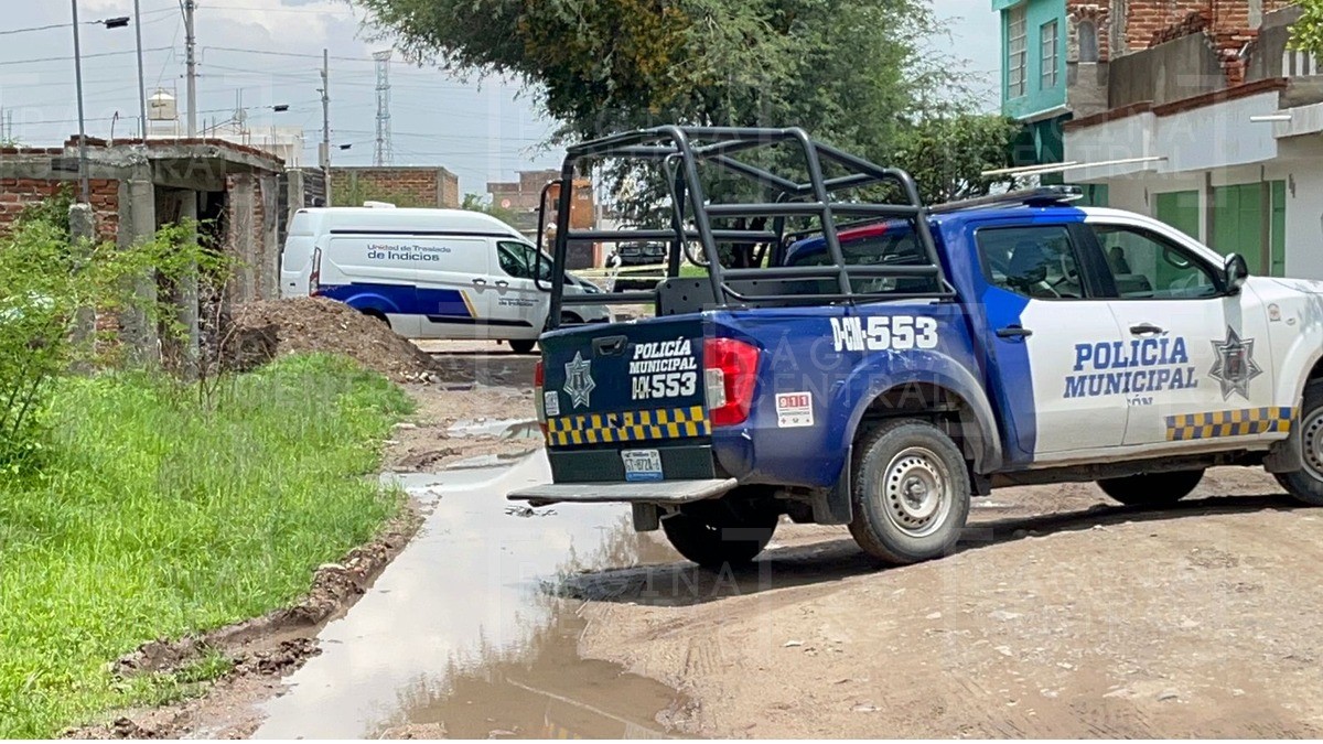 Dejan costal con los cuerpos de dos hombres en la colonia Valle de la Hacienda