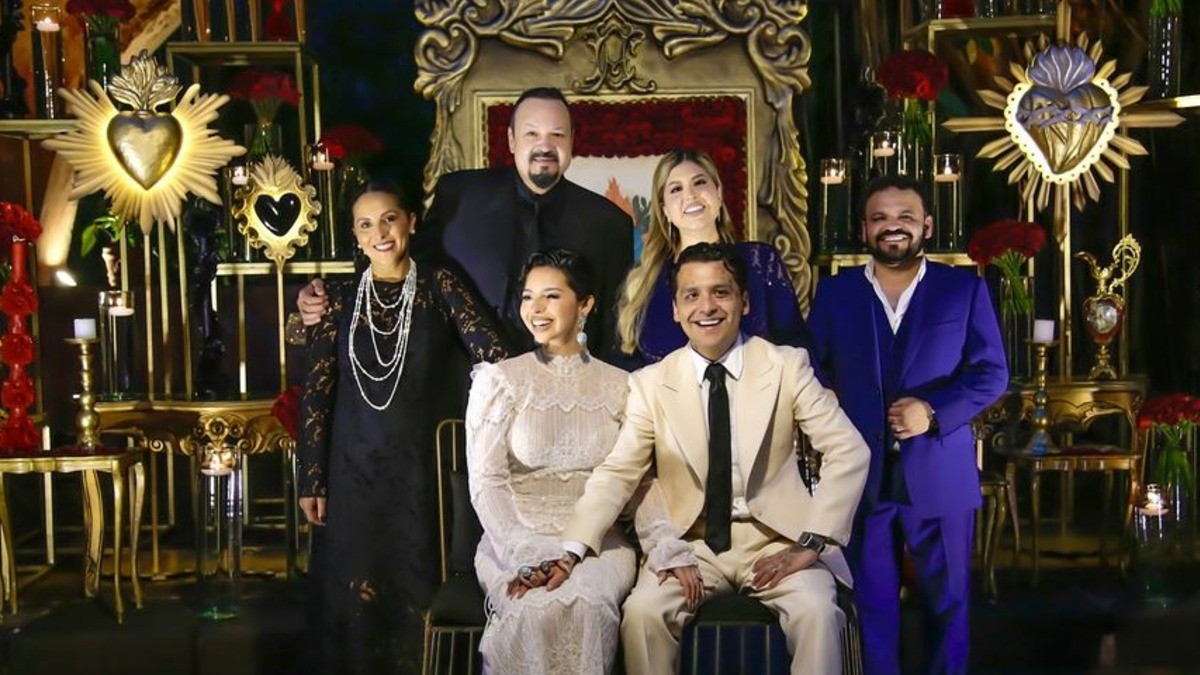 Esta millonaria suma recibirá Ángela Aguilar si Christian Nodal le es infiel