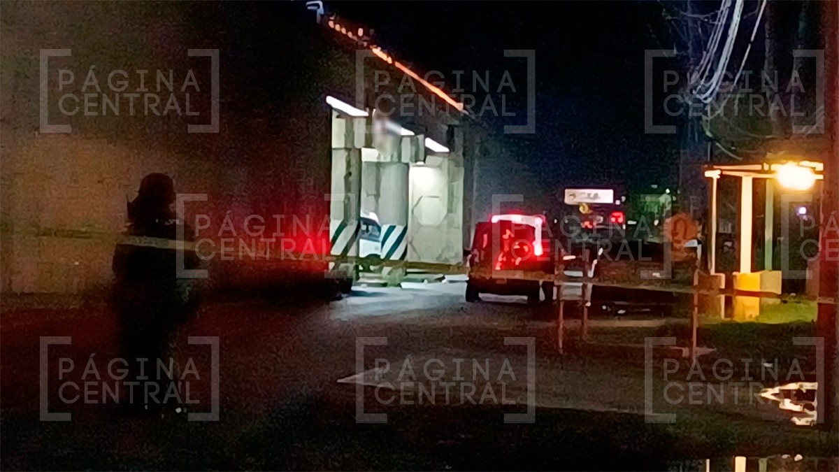 Hallan cuerpos colgados en puente vehicular, Fiscalía abre investigación