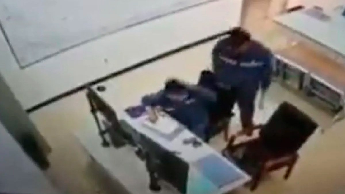 VIDEO Hombre mata a un compañero de trabajo a martillazos tras una discusión