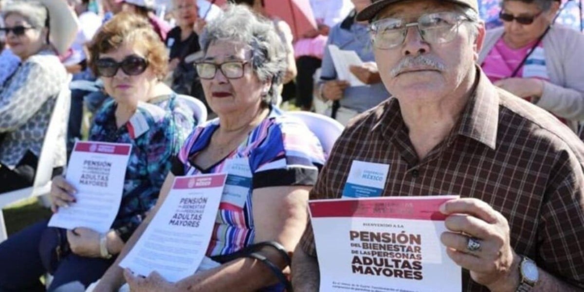 ¡Ten cuidado con este fraude! Mujer hizo esto con abuelitos y les robó 30 mil pesos