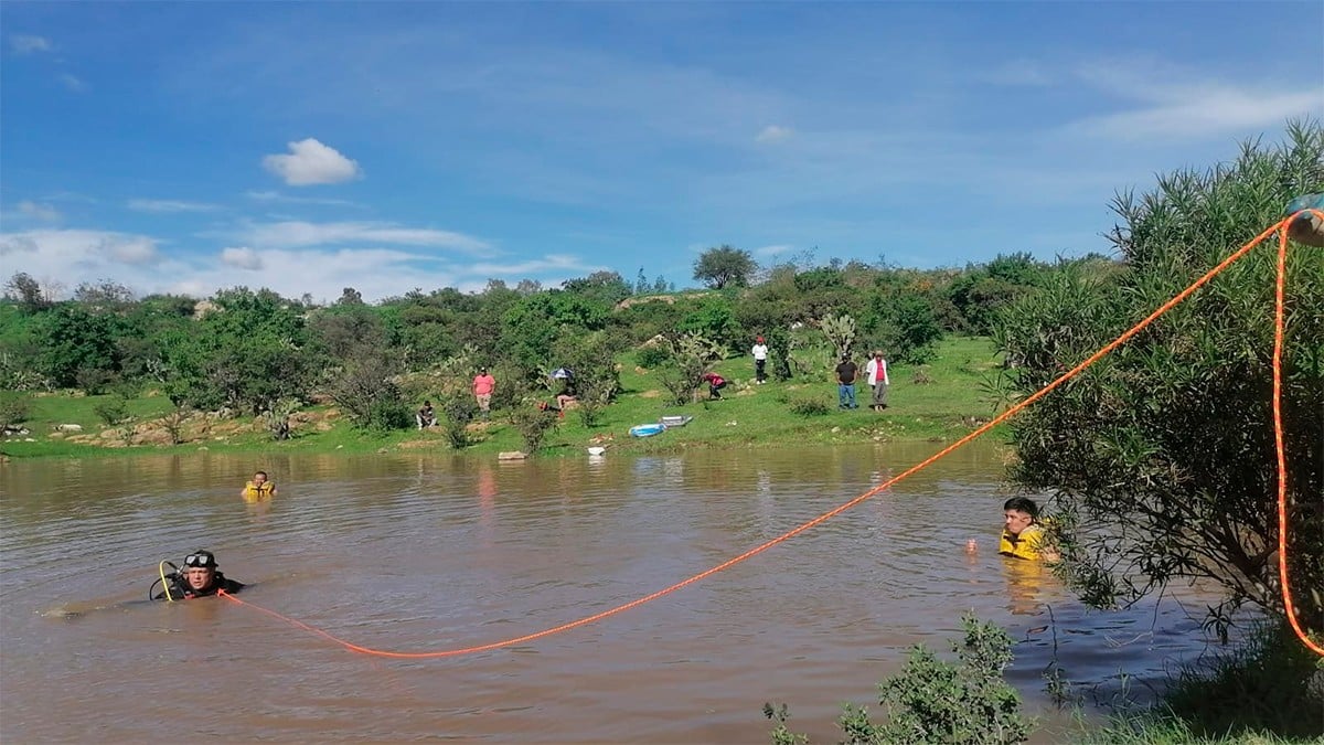 Joven intenta rescatar a adolescente que se ahogaba en un río, ambos murieron