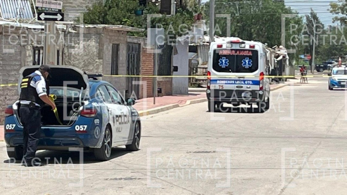 Sorprenden a mujer en el patio de su casa y la matan a balazos