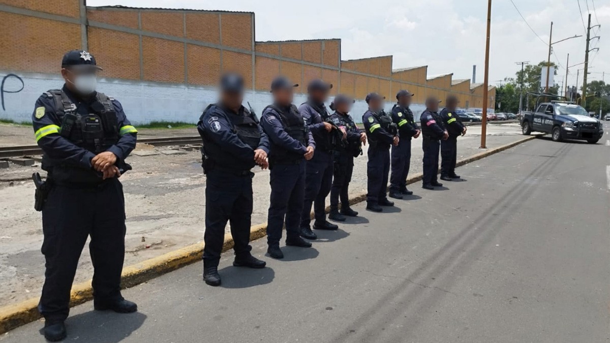 Acusan a policías de robar 12 mdp en cateo ilegal; los investigan por abandono de trabajo