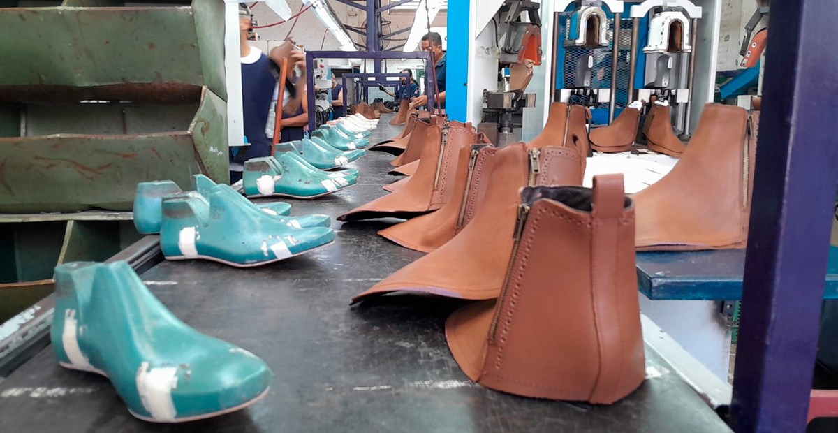 Invade China con su calzado a nivel mundial