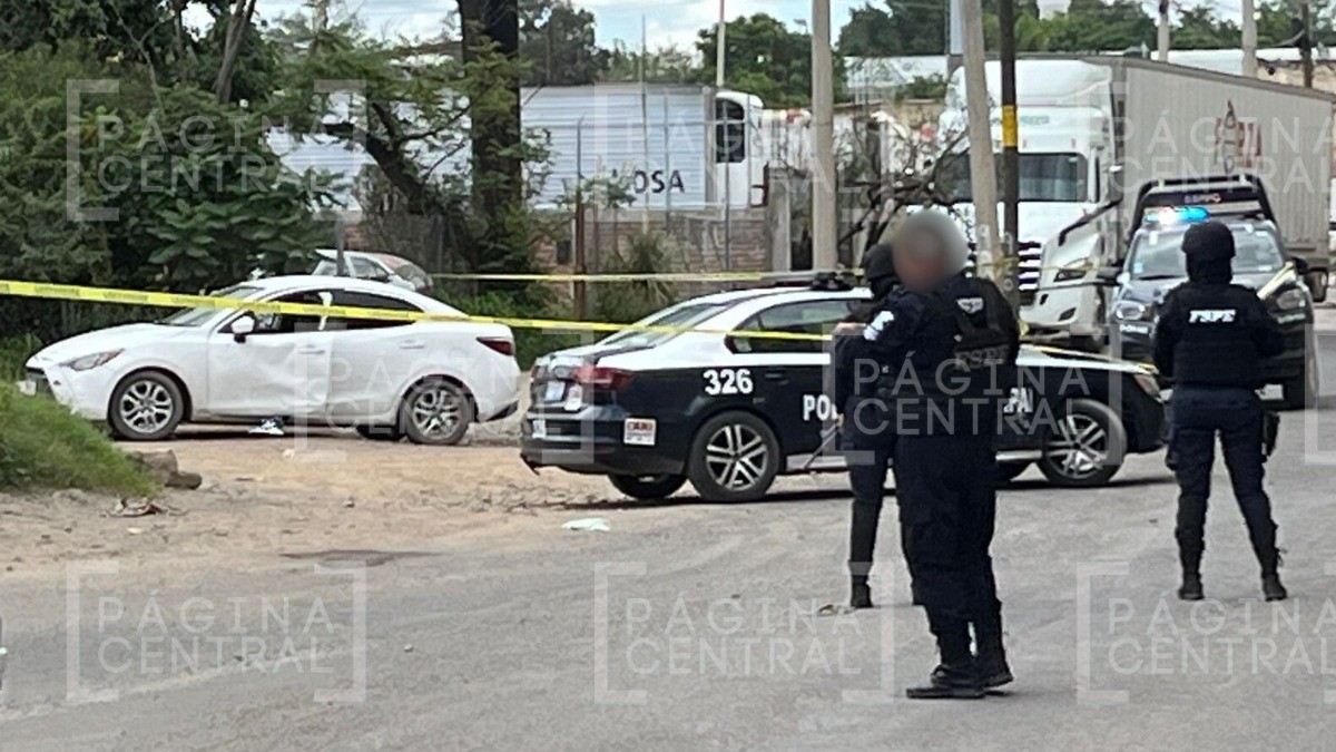 Hombre conducía por la Silao-León cuando se le emparejó un carro y lo mataron a balazos