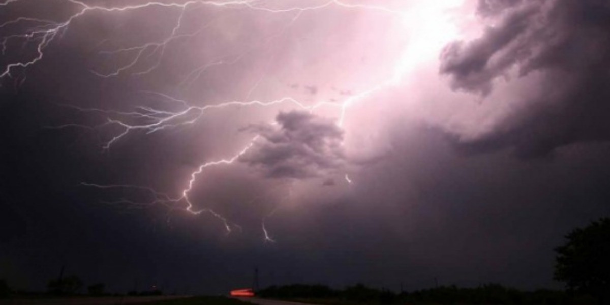 ¡Ten cuidado! A esta hora se esperan tormentas eléctricas en León este martes