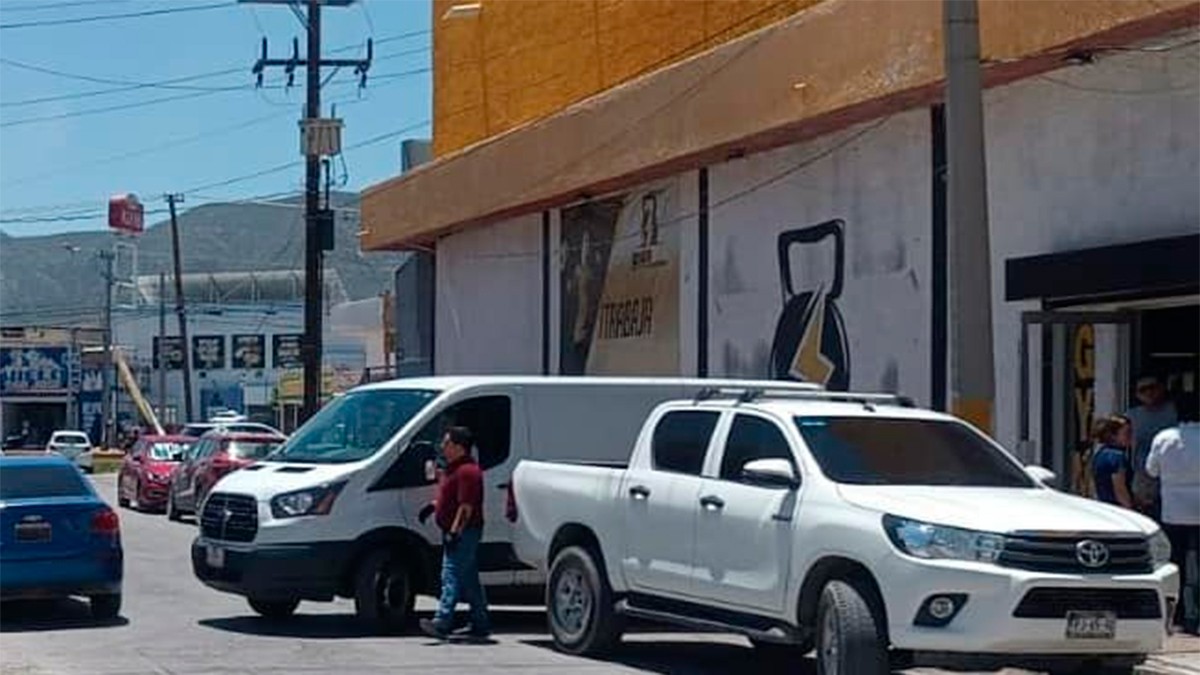 ¿Vas al gimnasio? ¡Ten cuidado! Joven de 22 años hizo mal unas sentadillas y cayó muerta