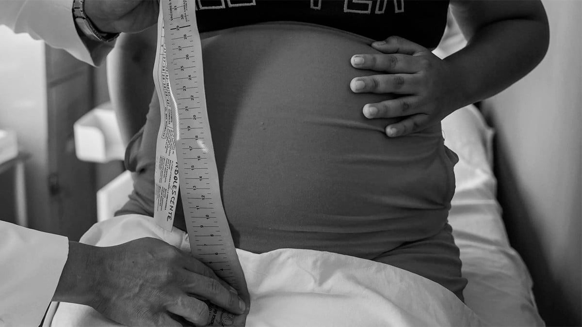 Detienen a tres mujeres por golpear a embarazada, ella podría perder al bebé