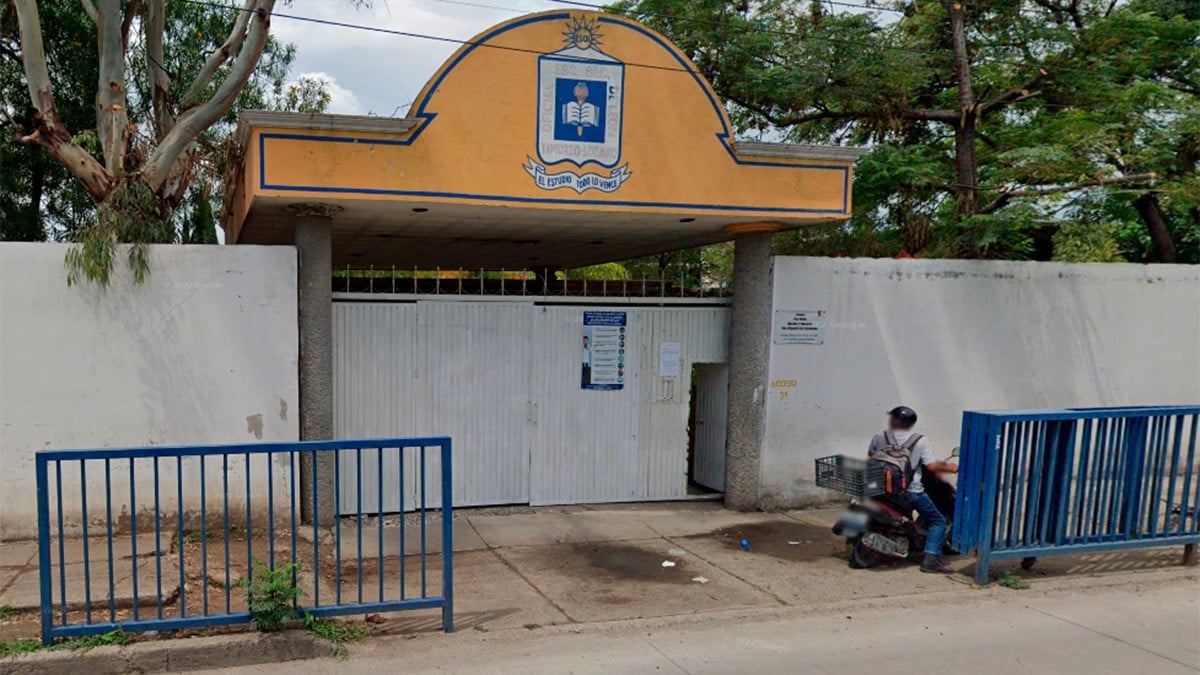 Vandalizan secundaria de Timoteo Lozano; solo sustraen una bocina