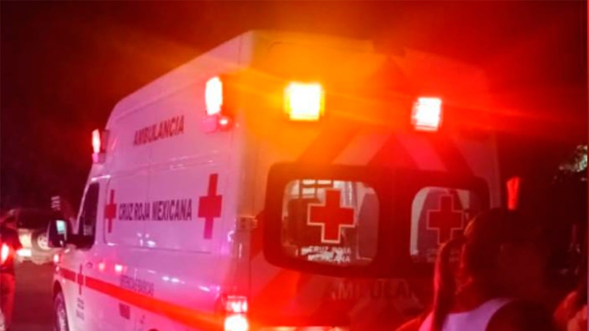 Joven padre ayuda a dar a luz a su pareja, pidió ayuda al 911 y lo guiaron telefónicamente