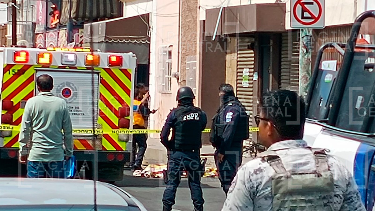 Atacan oficinas jurídicas en Celaya, balazos y una explosión dejan un muerto y un herido