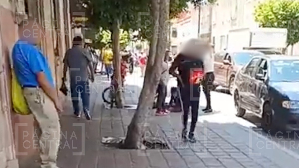 Ataque a balazos en una joyería causa caos en pleno Centro; hay muertos y heridos