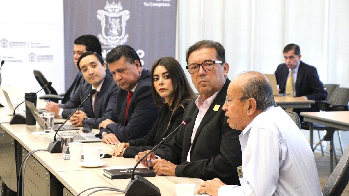 Analizan propuesta en materia de servicios inmobiliarios