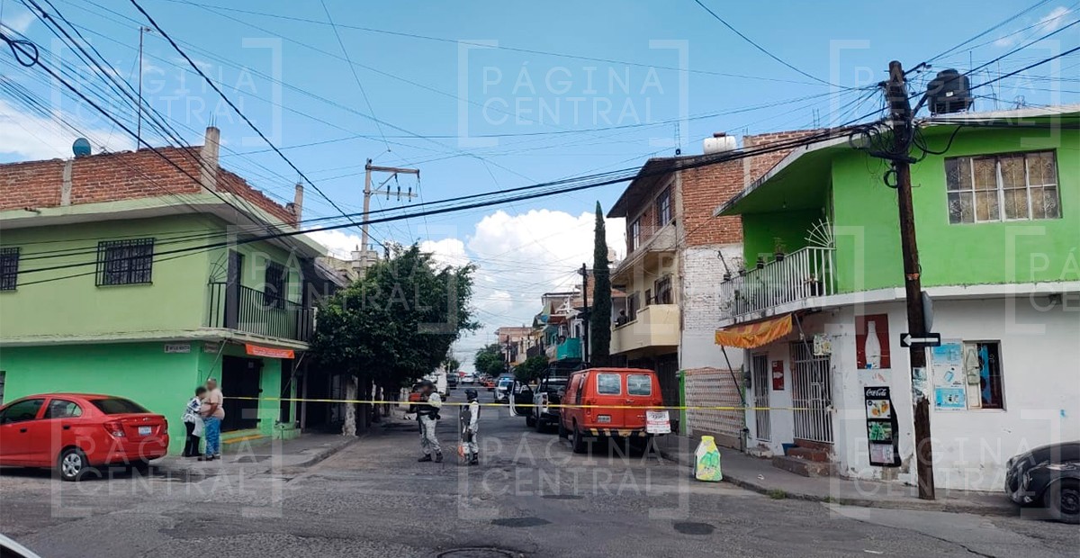 Hallan a José muerto dentro de su vehículo afuera de su casa en Los Olivos