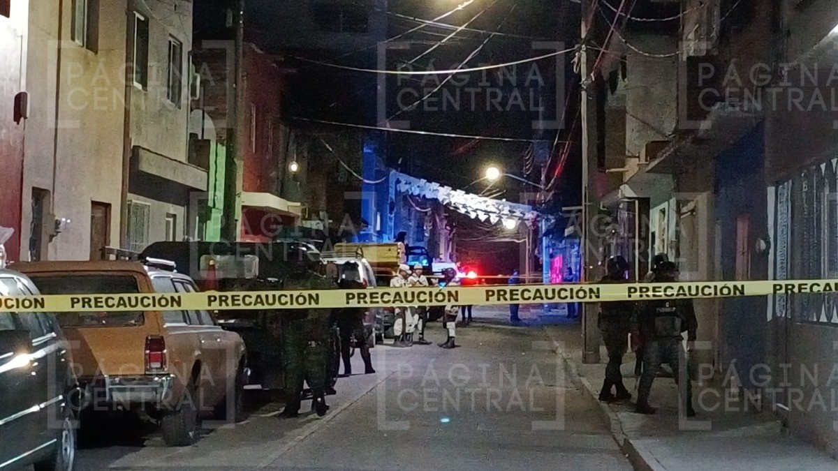 ¡Tragedia! Estaban a punto de dormir, pero sicarios entran a su casa y le disparan a todos