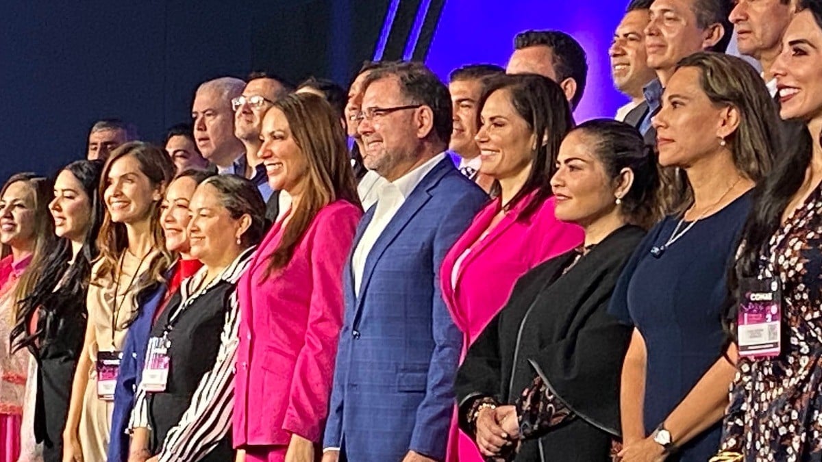 Libia Dennise promete diálogo y unidad con la Federación y alcaldes electos