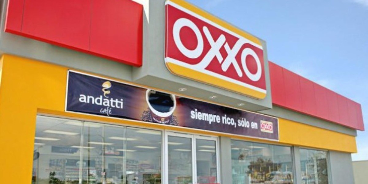 ¿Sabías que OXXO ya permite retiros sin tarjeta a clientes BBVA? Te decimos cómo hacerlos