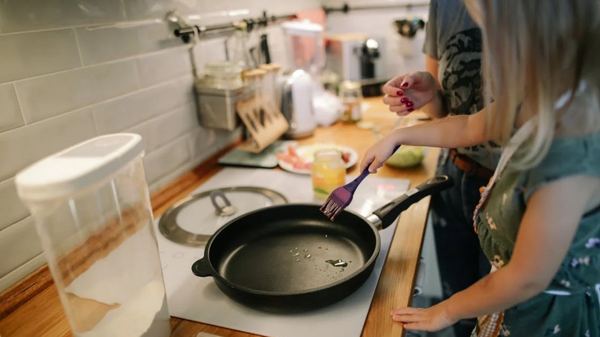 ¿Sabes de qué material está hecho tu sartén? Podría causarte cáncer