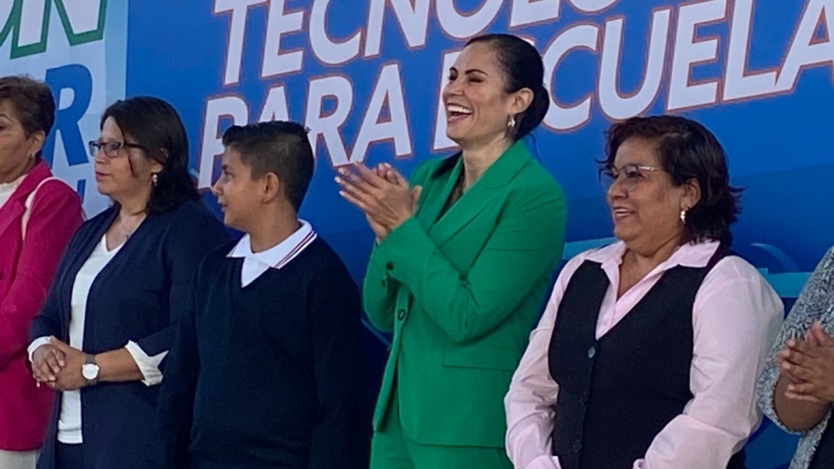 Si sacas 10 en la escuela, ¡el Municipio te puede becar con 10 mil pesos!