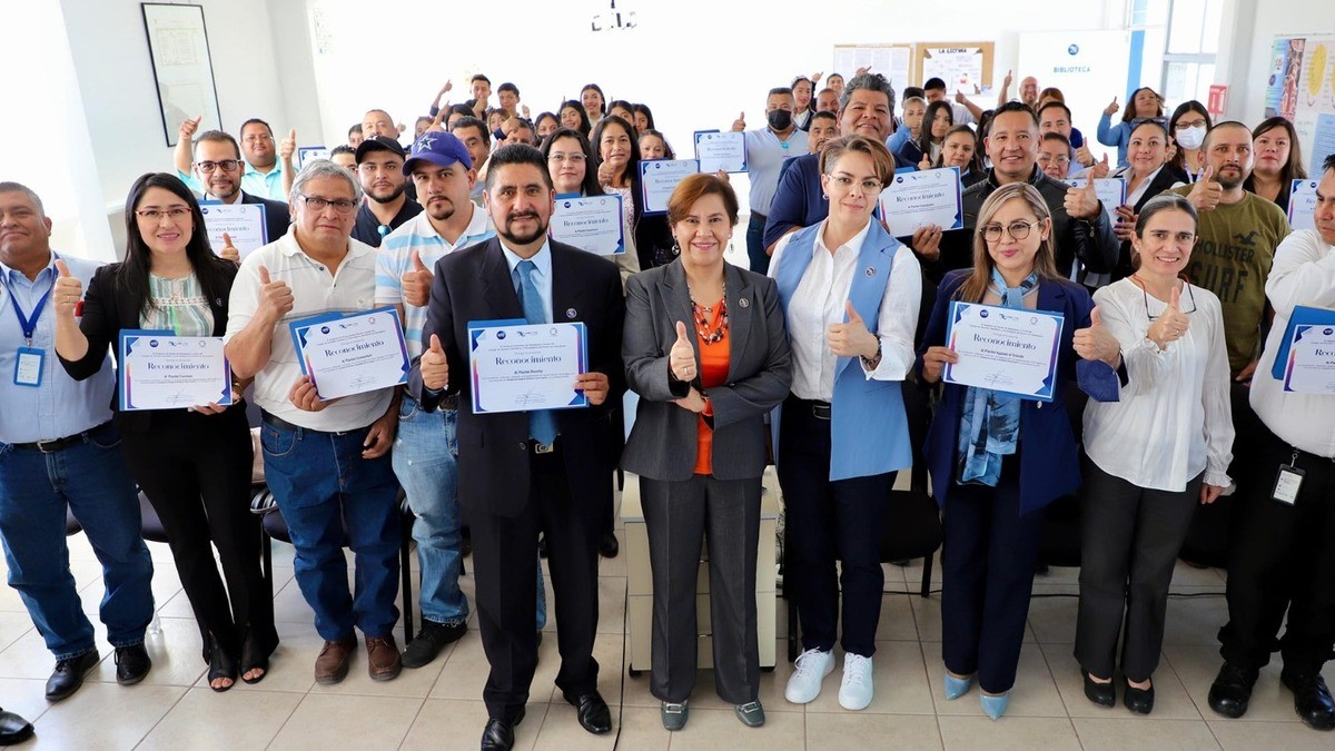 Certifican a planteles del CECyTE en ISO 9001:2015