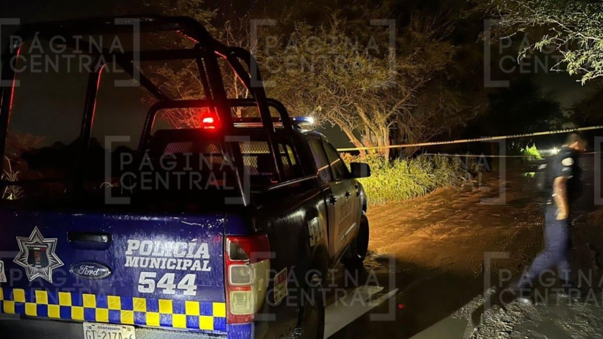 Encuentran a mujer muerta en camino de terracería, tenía varias huellas de violencia