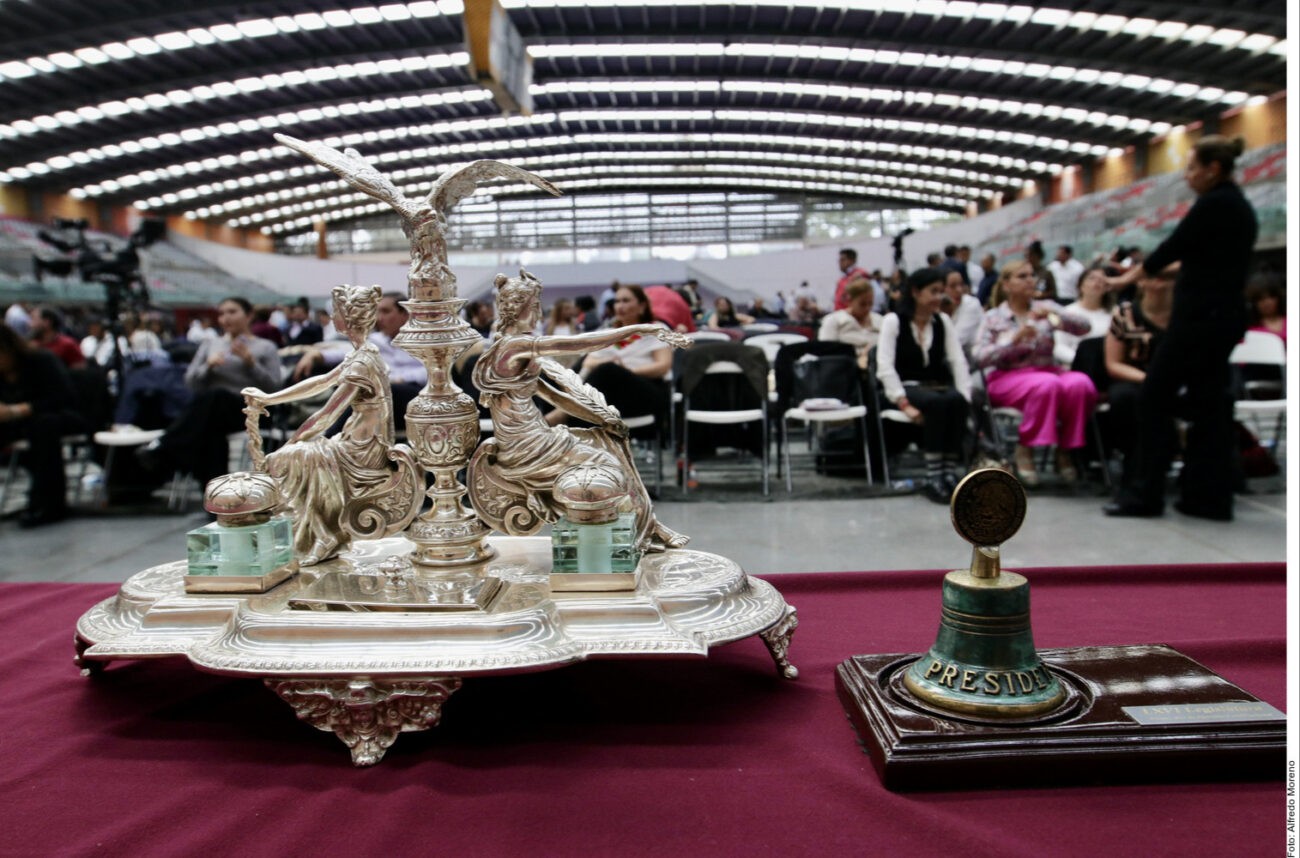 Defiende AMLO sede alterna; 'PRI y PAN también lo hicieron'