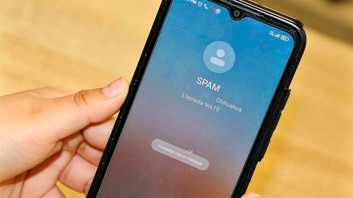 ¿Cómo puedo bloquear las llamadas spam de mi celular?