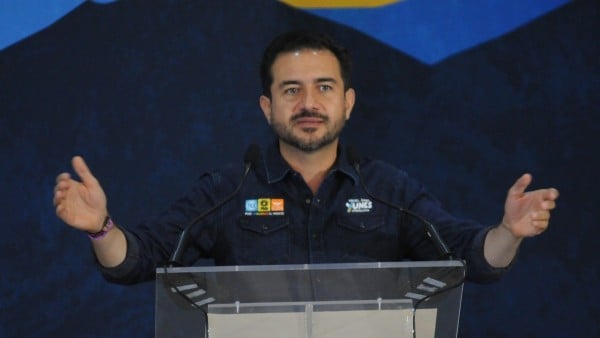 Falta Yunes Márquez a reunión del PAN en Senado