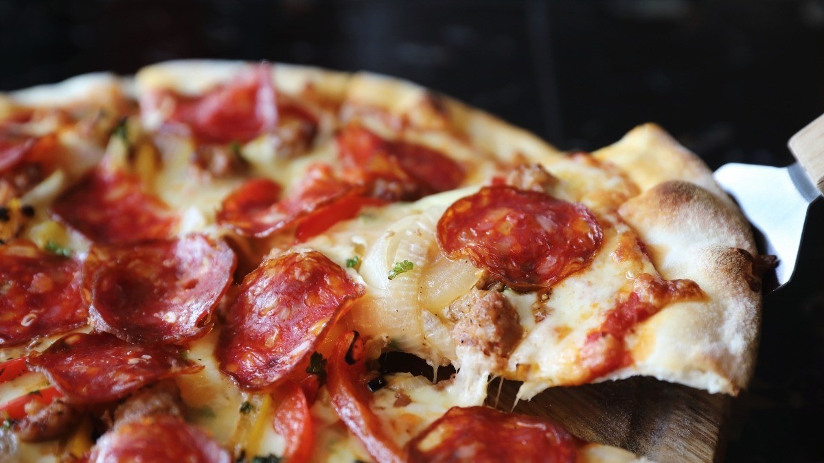 ¡Destapan Pizzagate! Vendían pizzas a mitad de precio porque pagaban con tarjetas clonadas