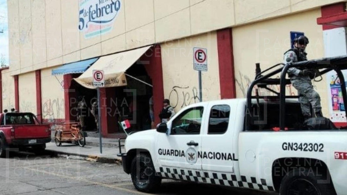 Detienen a hombres que extorsionaban a carniceros en varios mercados