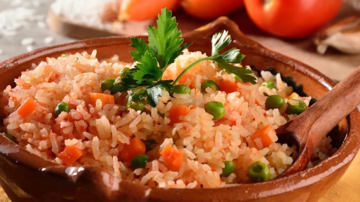 ¡Aguas con los recalentados! Si vuelves a calentar estos alimentos arriesgas tu salud