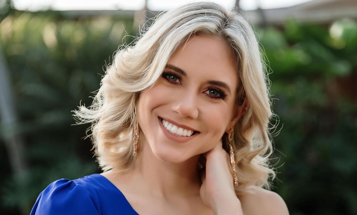 Pequeño hijo de famosa conductora fallece tras sufrir grave accidente en una alberca