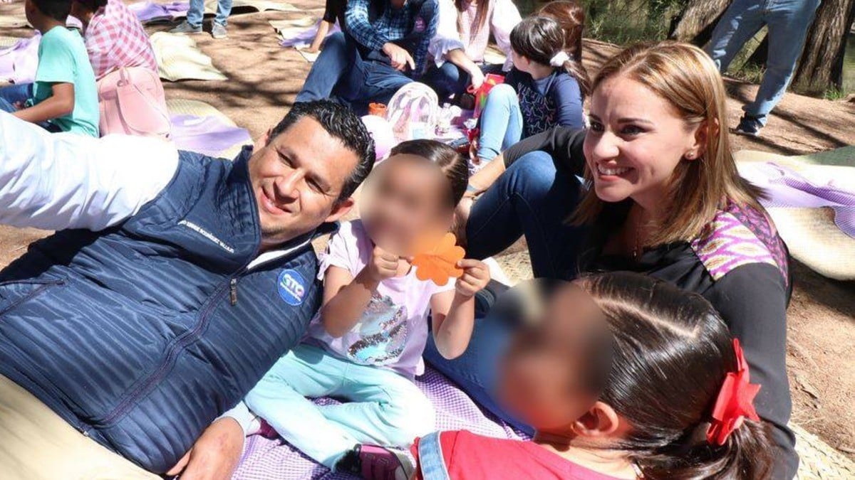“No me voy a Texas, solo mis hijas y mi esposa”, aclara el gobernador