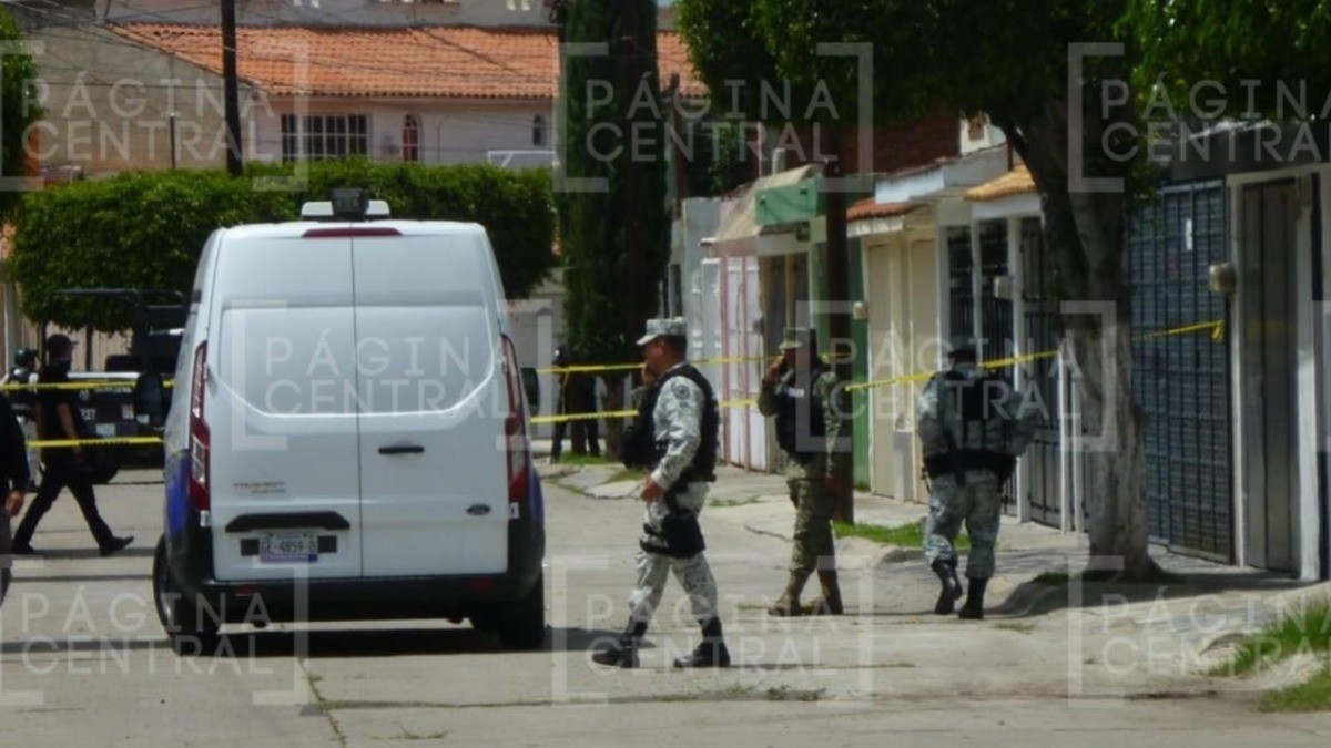 Entran a casa en Real Providencia y matan a familia, uno de ellos quedó en la cochera