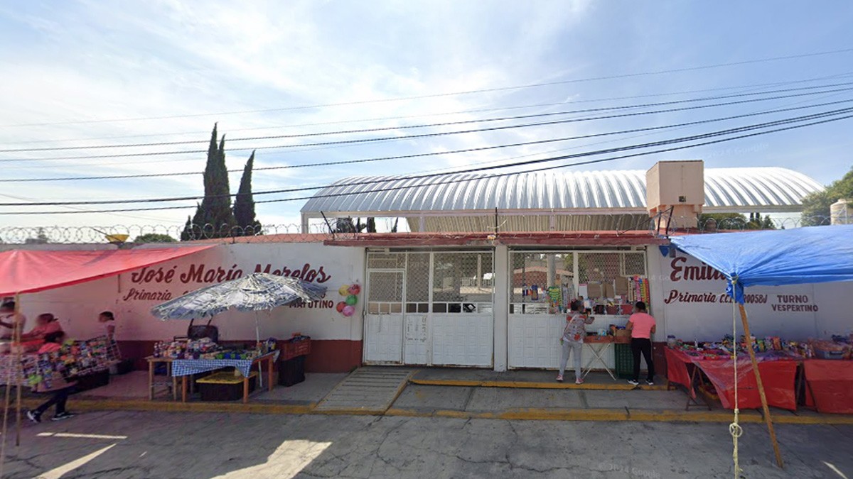 Reportan tiroteo dentro de escuela primaria en México; hombre muere y maestra está herida