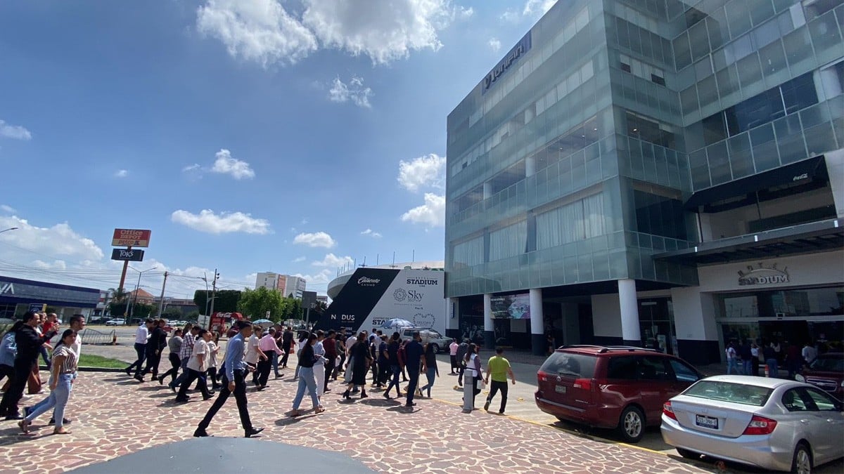 León también participa en el Simulacro Nacional 2024: evacuan Hotel y Plaza Stadium