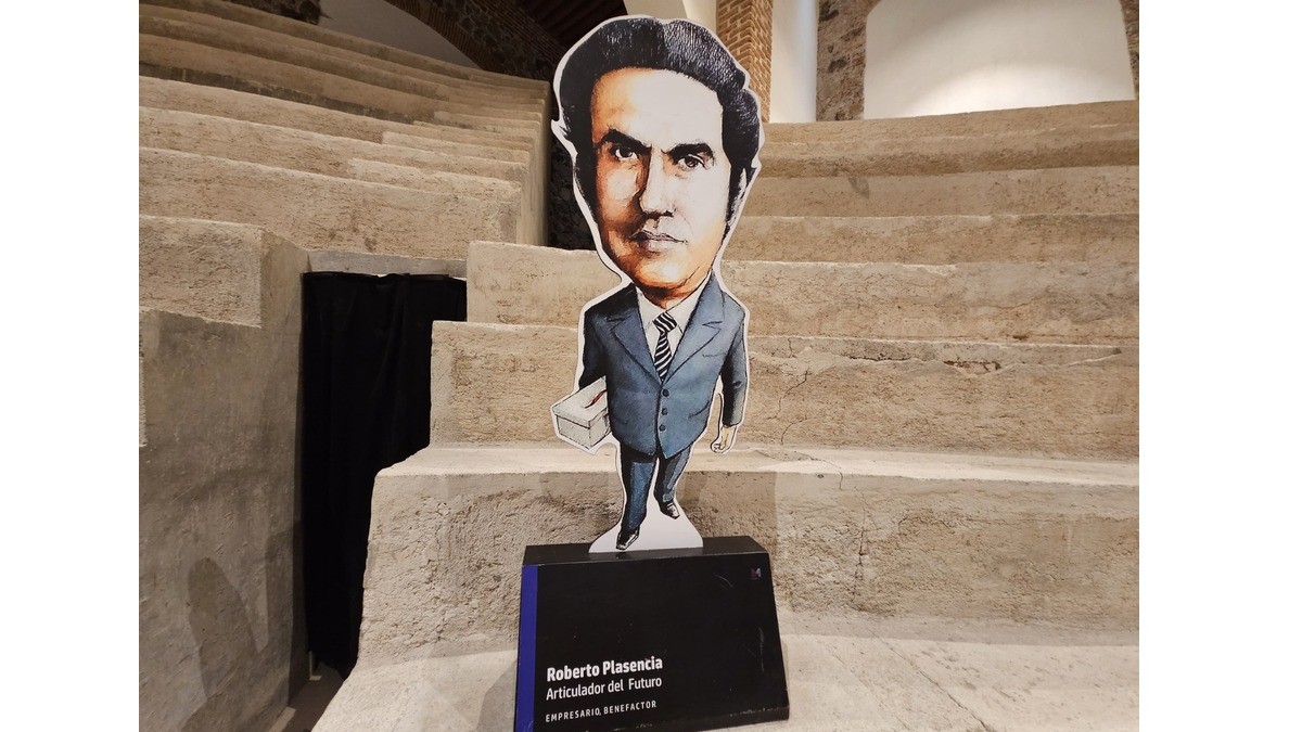 Entérate de los logros y retos de leoneses destacados ¡con este comic!